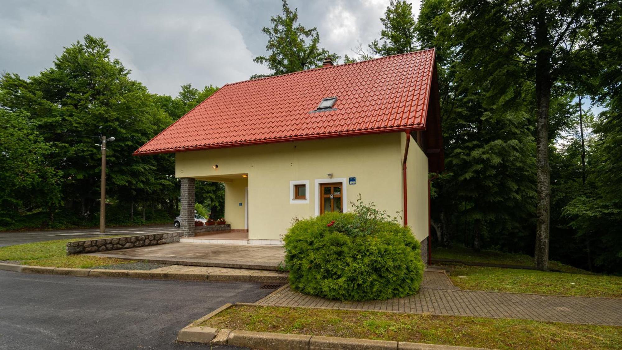 Apartmani Gorica Fužine Exterior foto